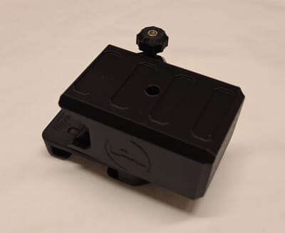 303001 303001_001.jpg