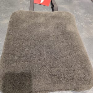 AKAH sittepute canvas/fleece 41x32cm grønn