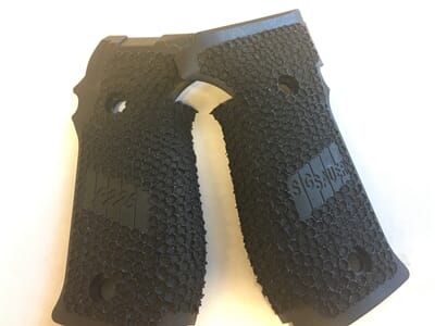 71000597 34226553.jpg